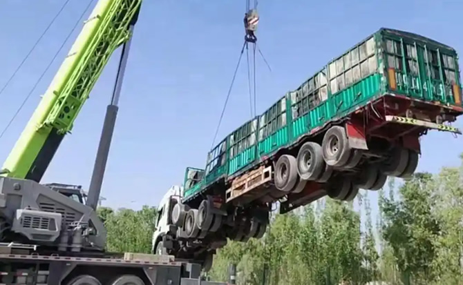 托克托道路脱困救援案例